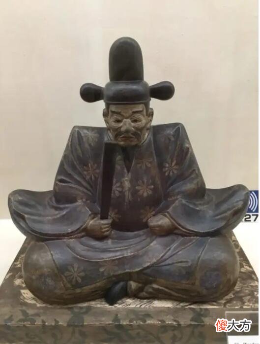 【爱历史】没被审判的战犯裕仁天皇的身上为什么会有丰臣氏的血统？