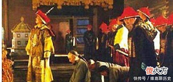 【爱历史】皇帝下令处死一品大臣，大臣掏出免死金牌，皇帝你看背面写了啥
