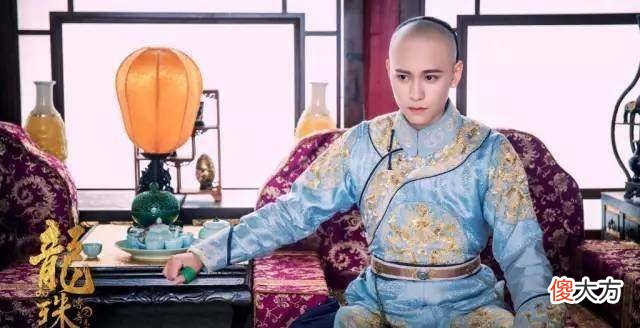【就爱时尚】《王柏川的夏天》第二季来袭，杨紫、秦俊杰情侣档甜到炸！