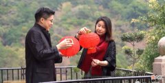 【时尚一点】62岁港姐婆婆打扮富态时髦，踩高跟鞋一看就有福相！