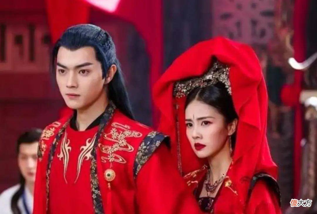 【就爱时尚】古装剧中的红衣造型，成毅少了点柔弱的破碎感，李易峰消化很好
