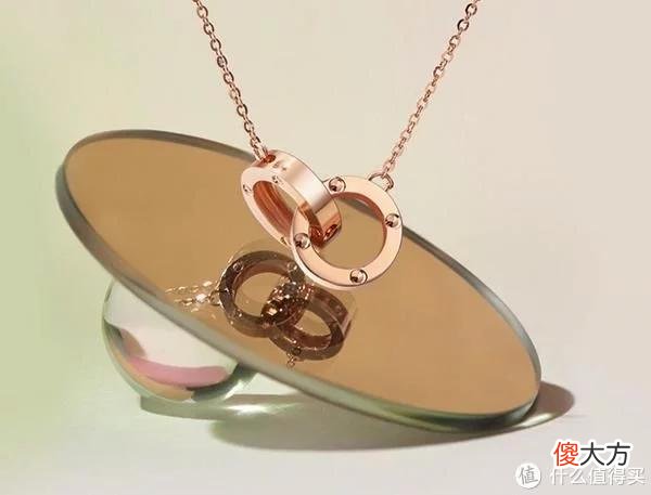 【就爱时尚】那些女生喜爱的，千元以内、价位适中的不踩雷礼物
