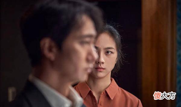 【就爱时尚】不同于其他女明星的礼服，汤唯也经常穿针织衫出场