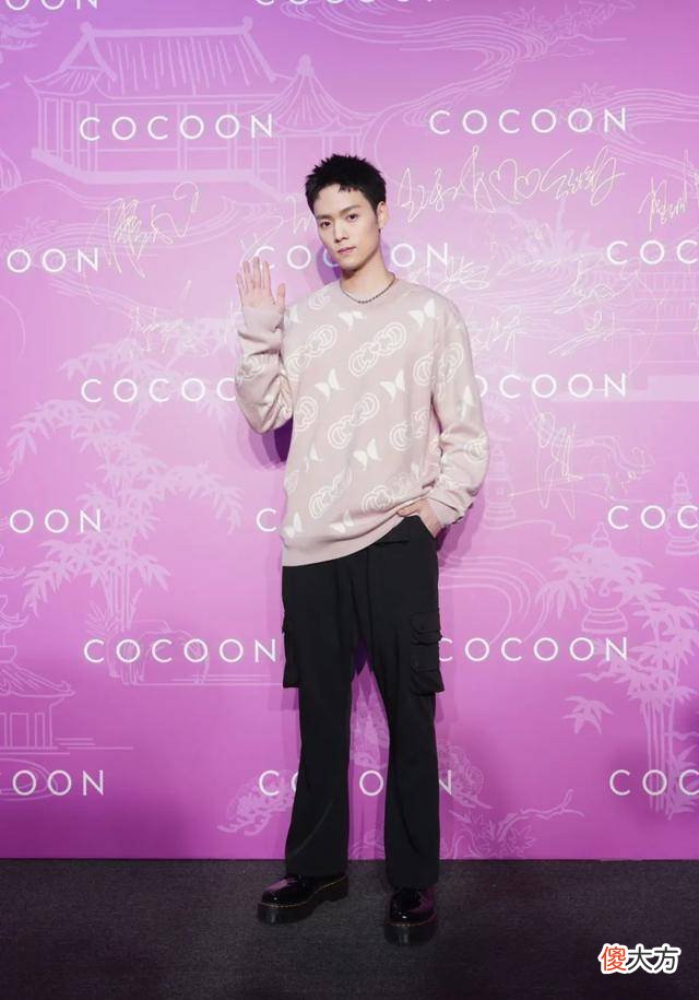 【时尚一点】cocoon女郎们惊艳亮相,陈燃夫妇手牵手秀场