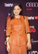 【时尚一点】裙装凸显身材，展现女性魅力