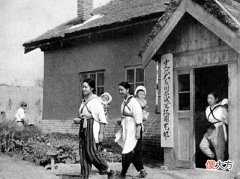 【历史故事】日本投降后被遗弃在东北的10万女性去哪了？怪不得日本人不愿提及