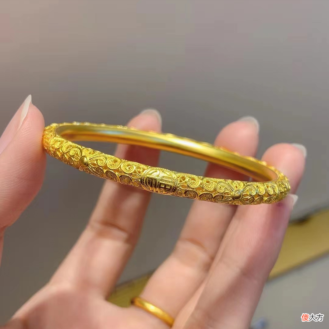 【就爱时尚】黄金手镯有哪些款式，2022年流行的古法黄金手镯图鉴