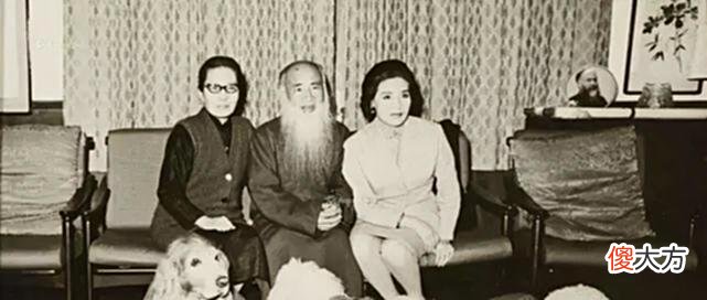 【爱历史】晚清格格：爱上姐夫溥仪一生未嫁，03年在养老院吃饺子被噎死
