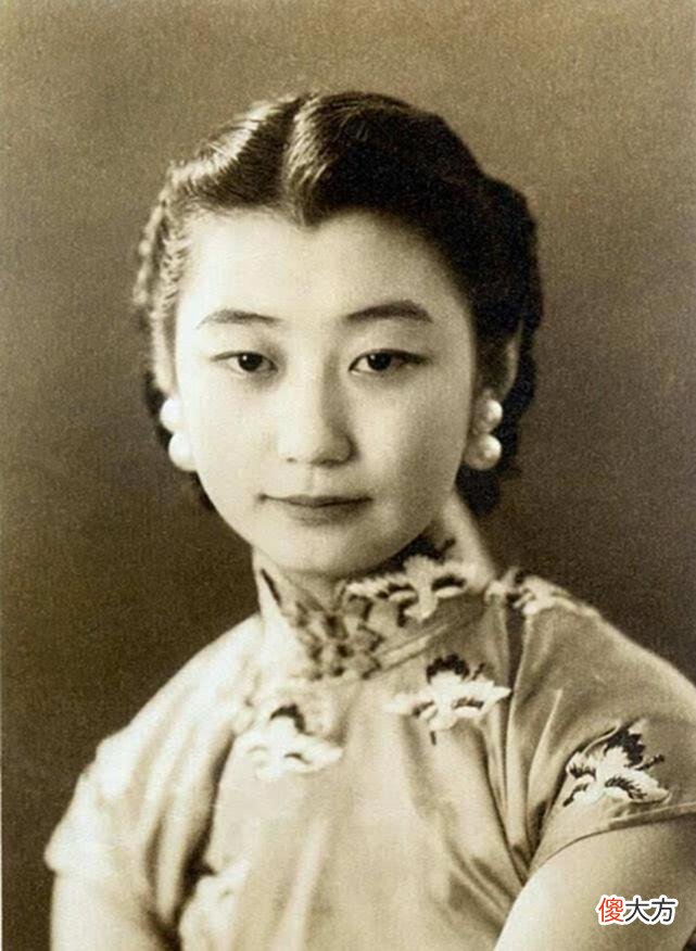 【爱历史】晚清格格：爱上姐夫溥仪一生未嫁，03年在养老院吃饺子被噎死