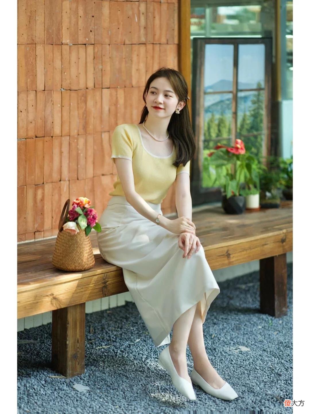 【时尚一点】有“御姐范”的女人就是打扮，4套穿搭让你从普通到惊艳，超好看