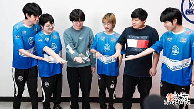 【游戏世界】KPL夏季赛名单出炉:AG首发大变,安排4新人,狼队小胖预留1空位