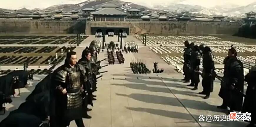【历史故事】古代皇帝封赏大臣“加九锡”是什么意思，九锡对应着哪些东西？