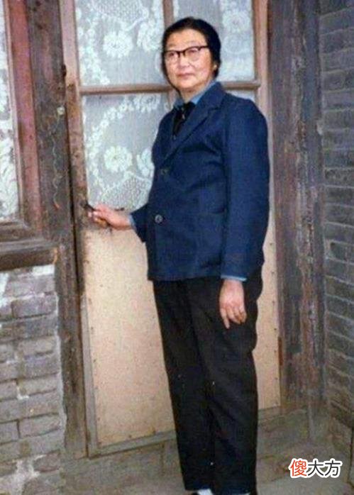 【历史故事】她是清末最美格格，2003年去世，爱了溥仪整整45年一生未嫁