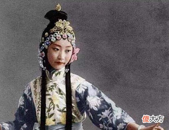 【历史故事】她是清末最美格格，2003年去世，爱了溥仪整整45年一生未嫁