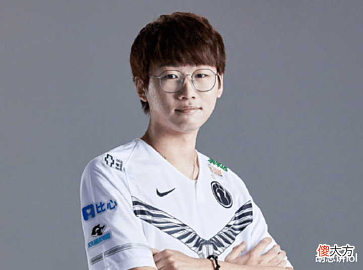 【游戏世界】LOL:Zoom确定加入UP战队,宁王转会期一队难求,RNG看好T1战队