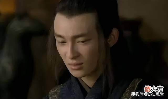 【爱历史】《三国志》黄忠斩杀曹操大将夏侯渊，曹操悲痛不已