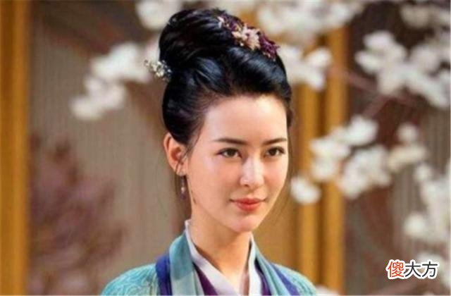 【历史故事】曹操为什么会立倡伎出身的卞夫人为王后，使得留下“曹氏自好立贱”的传统，本就是宦官之后，又加上倡伎为王