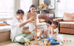 那些性格很扭曲，冷血阴暗的人，大多是从这3种原生家庭出来的