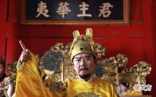 【爱历史】明朝开国皇帝朱元璋，出身贫寒，却能在草芥之中躲过了叛军的搜捕