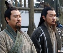 【爱历史】刘家人出上联：“刘邦刘备刘德华”，周家人对出下联，霸气十足