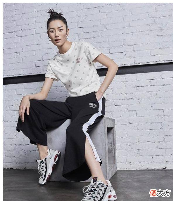 【时尚一点】尖头靴是女性必备的鞋类单品，衬托女性优雅高贵的气质