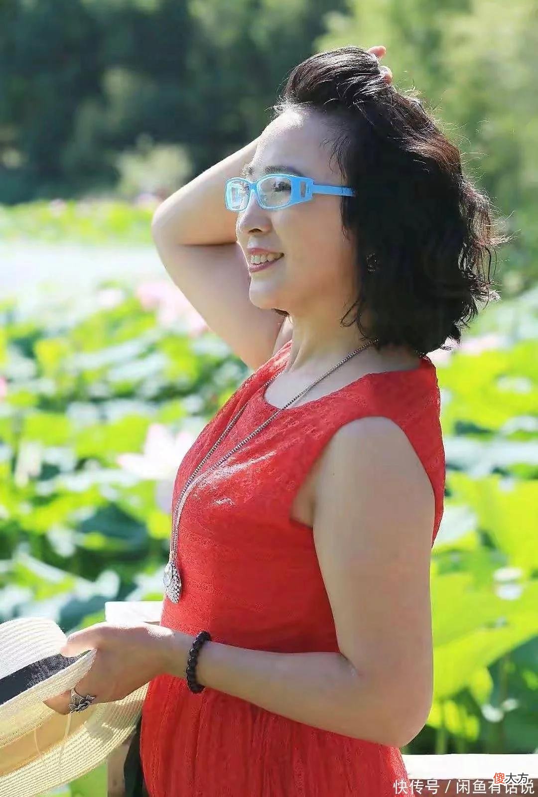【时尚一点】为什么女人上了年纪，就喜欢穿得花里胡哨？认清3点，才优雅高级