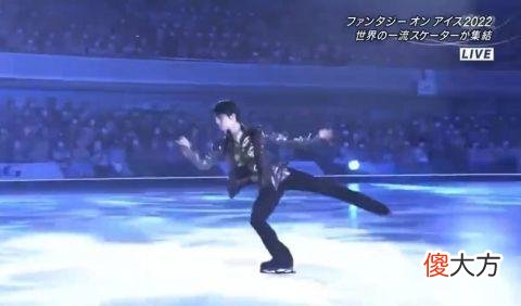【游戏世界】热血沸腾！羽生结弦冰演展示勾手四周跳