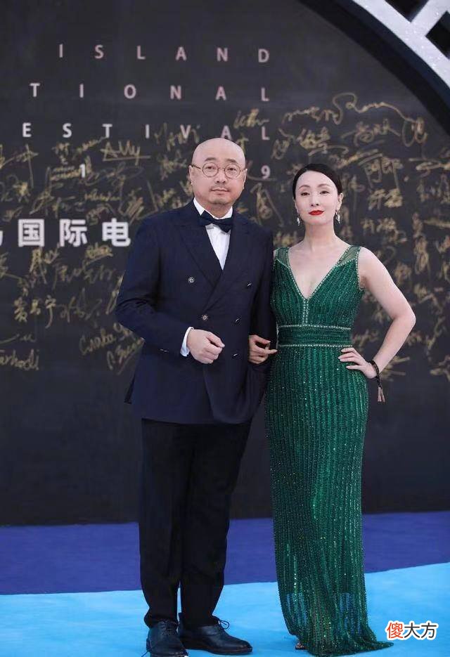 【时尚一点】武警大男子形象po出去了，原来男人卖起萌来也没女人啥事了