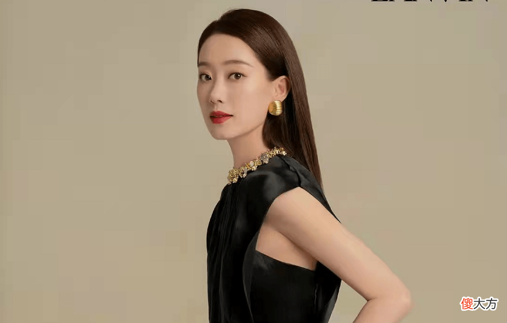 【就爱时尚】黑金色搭配，打造典雅奢华感，气质女神的首选