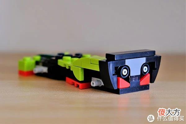 【就爱时尚】乐高手记 篇九十七：——LEGO 乐高超级赛车系列 30434 阿斯顿·马丁 Valkyrie AMR Pro 拼砌包