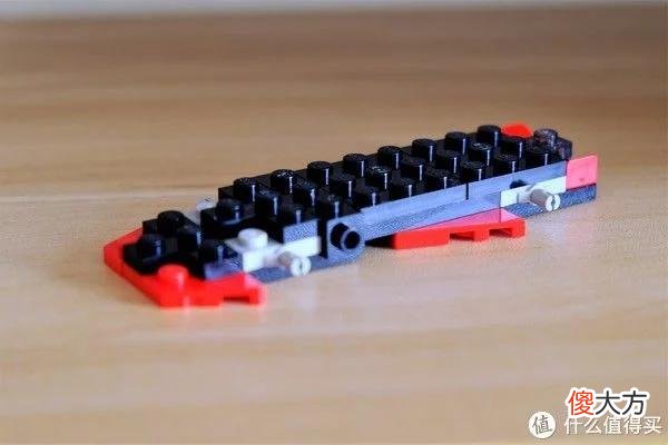 【就爱时尚】乐高手记 篇九十七：——LEGO 乐高超级赛车系列 30434 阿斯顿·马丁 Valkyrie AMR Pro 拼砌包