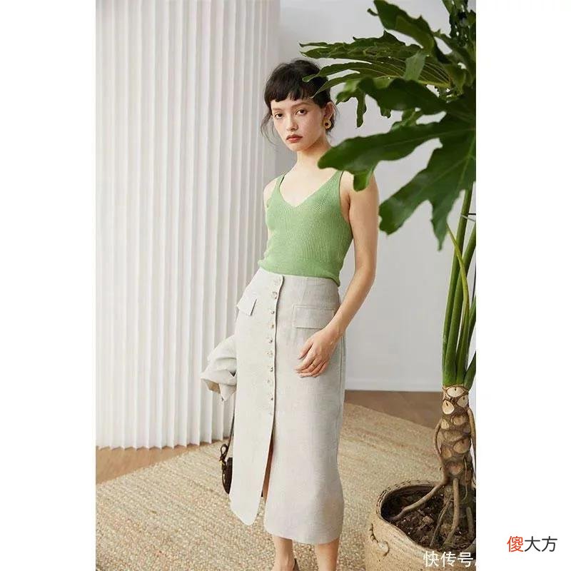 【就爱时尚】这位很会穿衣服的牙医,应该是职场女性会喜欢的穿衣模板