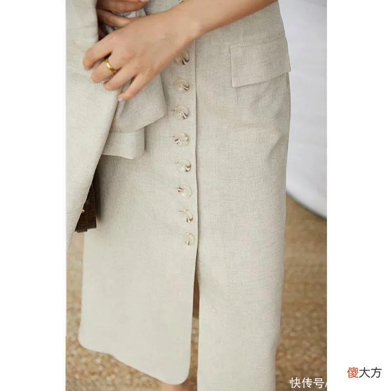 【就爱时尚】这位很会穿衣服的牙医,应该是职场女性会喜欢的穿衣模板