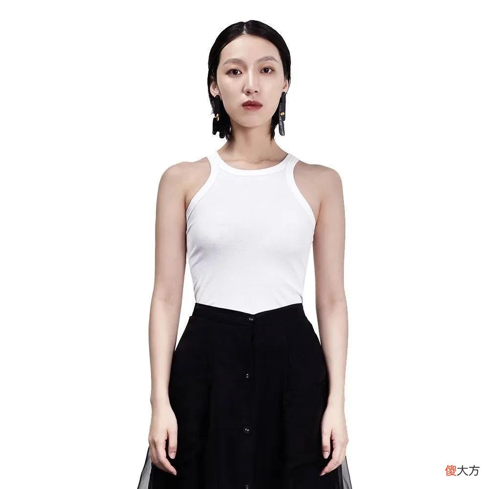 【就爱时尚】这位很会穿衣服的牙医,应该是职场女性会喜欢的穿衣模板