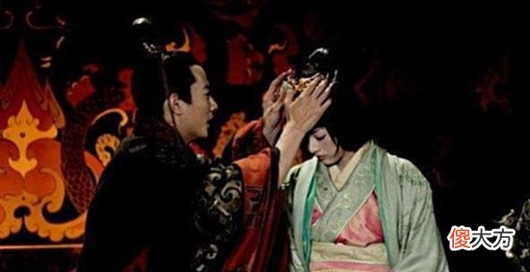 【历史故事】曹操为何把自己的三个女儿都嫁给了同一人？