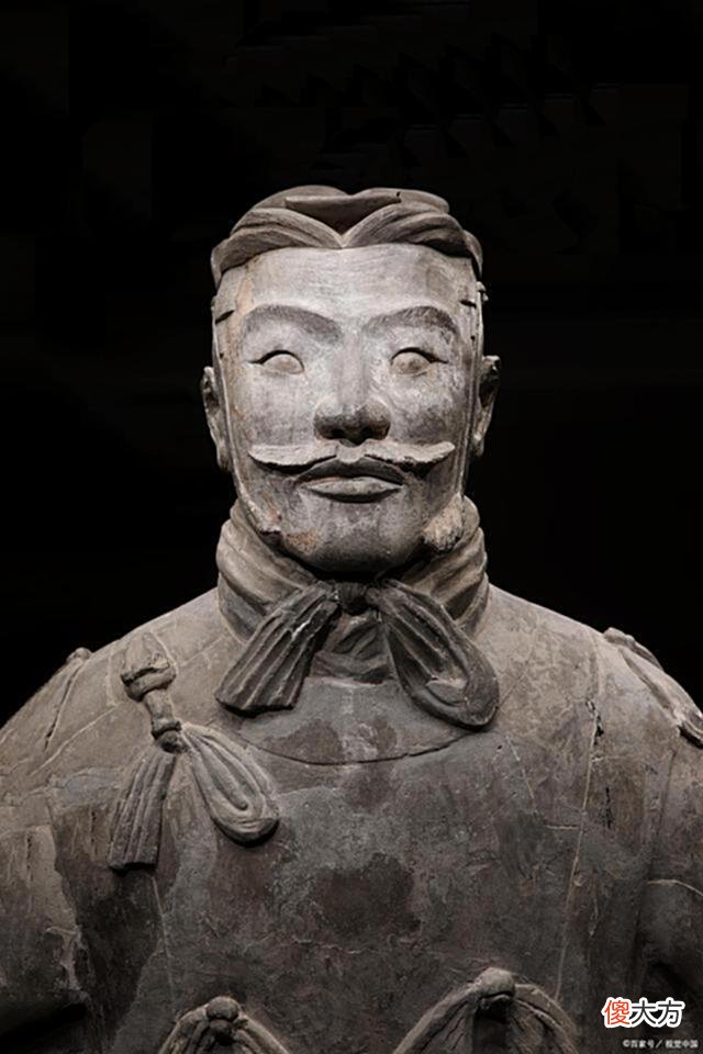 【历史故事】兵马俑千人千面，但为什么都是单眼皮呢？
