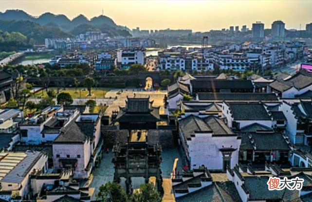【历史故事】徽州改名“黄山”后一直争议不断，原名是否应该恢复？