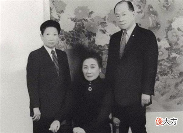 【历史故事】天之娇女孔令伟，却拒绝做女人，梳着大背头有着三妻四妾
