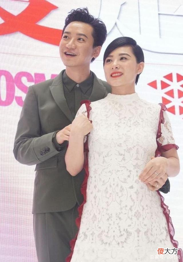 【时尚一点】刘璇的娃娃领连衣裙穿搭风格大分享