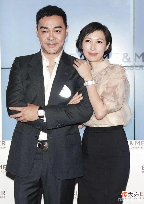 【时尚一点】郭蔼明的温柔穿搭造型大放送