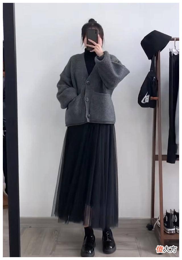 【时尚一点】裙子怎么搭配才能显得高雅优雅？