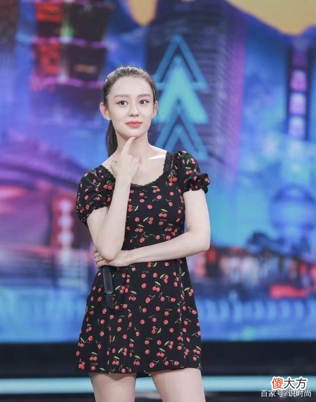 【时尚一点】郎朗和吉娜的时尚穿搭，一起来看看吧