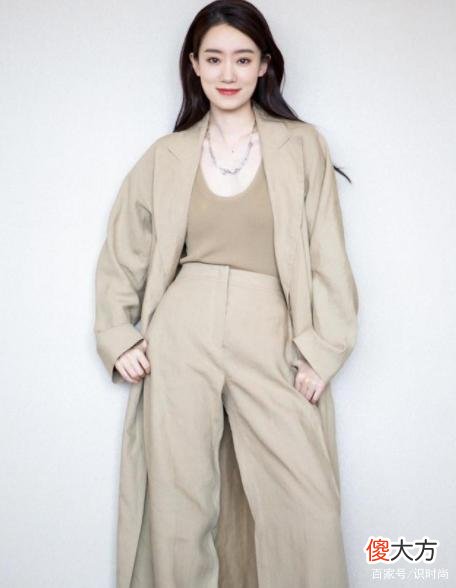 【时尚一点】张小斐的“同色系”穿搭，你get了吗？