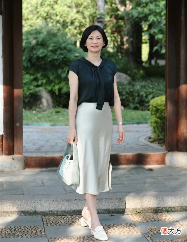 【时尚一点】四五十岁女人穿上衣，记住“3穿3不穿”，优雅得体又减龄，好看
