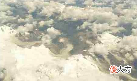未解之谜 雪山上空惊现天龙？