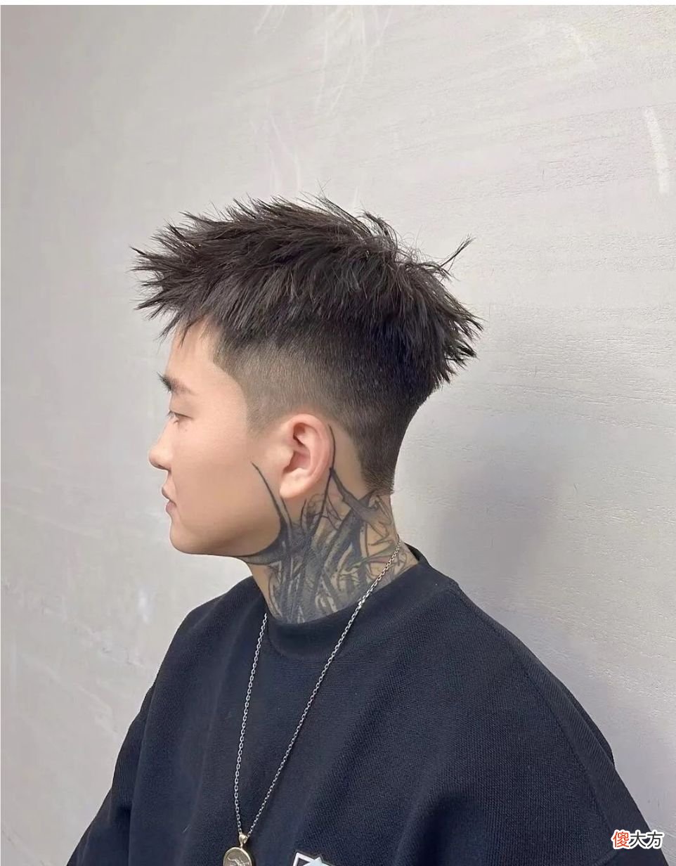 【时尚一点】夏日超火男士发型17款，清爽还帅气，越来越多男士这样剪