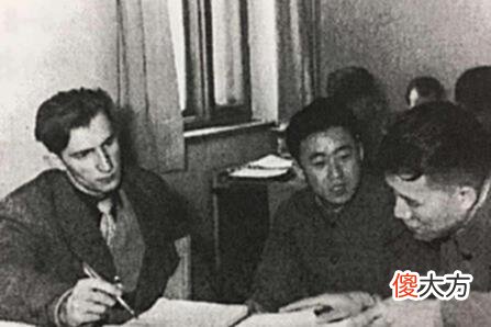 【爱历史】苏联解体时，为何专家宁愿投奔中国也不选择美国？关键原因有3个