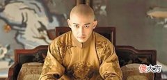 【爱历史】五阿哥永琪深受乾隆皇帝喜爱，为何却无缘皇位？原因出人意外