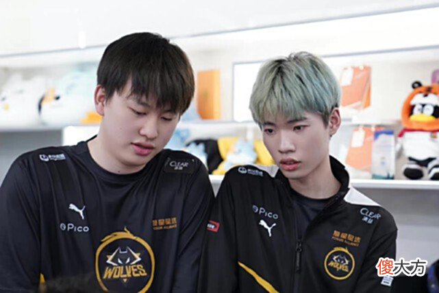 【游戏世界】KPL：英凯爆料夏季赛首发阵容，狼队中辅将有轮换，TTG已成TTS