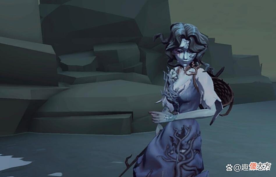 【游戏迷】第五人格：击球手生日信不简单，新角色“香料师”，或将进入庄园
